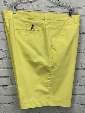 Royal and Awesome Golf Shorts Men's Sz 44 Yellow Athleisure Sports Travel Casual